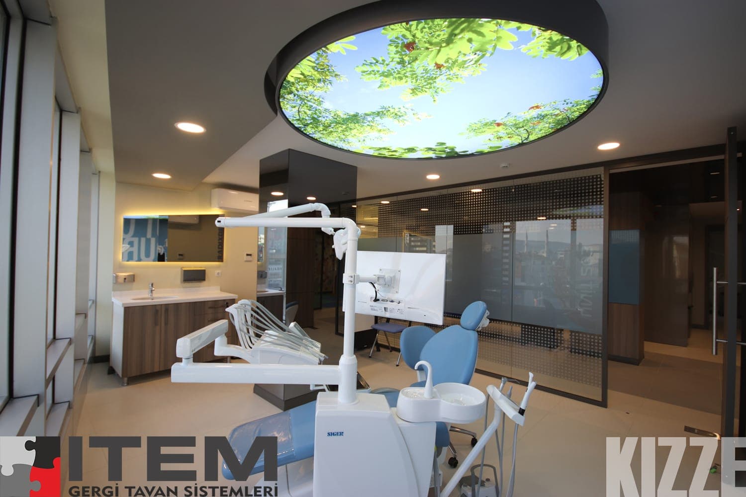 Radixdent diş kliniği özel tasarım gergi tavan armatürü